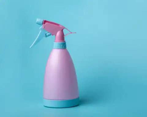 Spray bottles: pink and white spray bottle